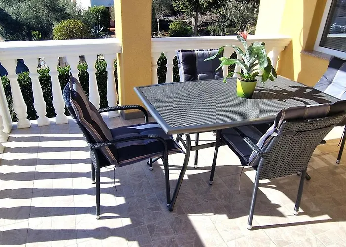 Appartement Ana & Ivan Krk Town